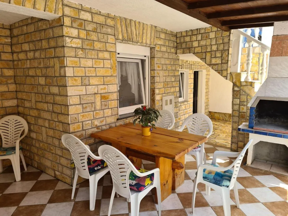 Apartments Tuka Near The Beach Vir 0*,  Croatia